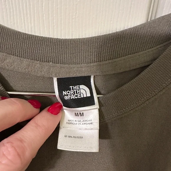 The North Face Men's Olive Short Sleeve Tee - Picture 4 of 5